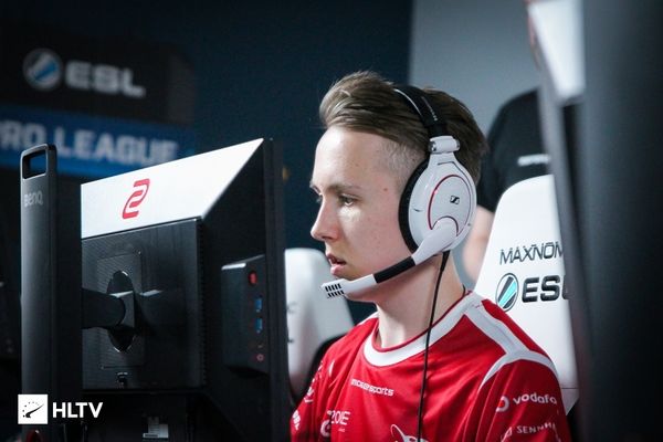 克洛泽在2 克洛泽在2